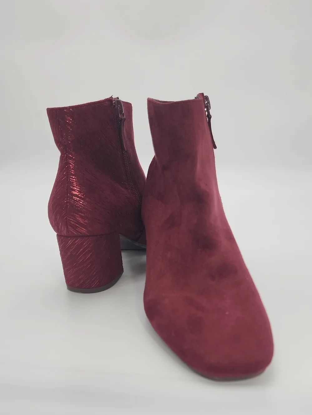 Violet & Red Dahlia Burgundy Suede Textured Metallic Block Heel Boots Size 7.5